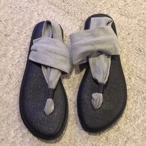 Brand new!  No tag or box. Only worn to try on.